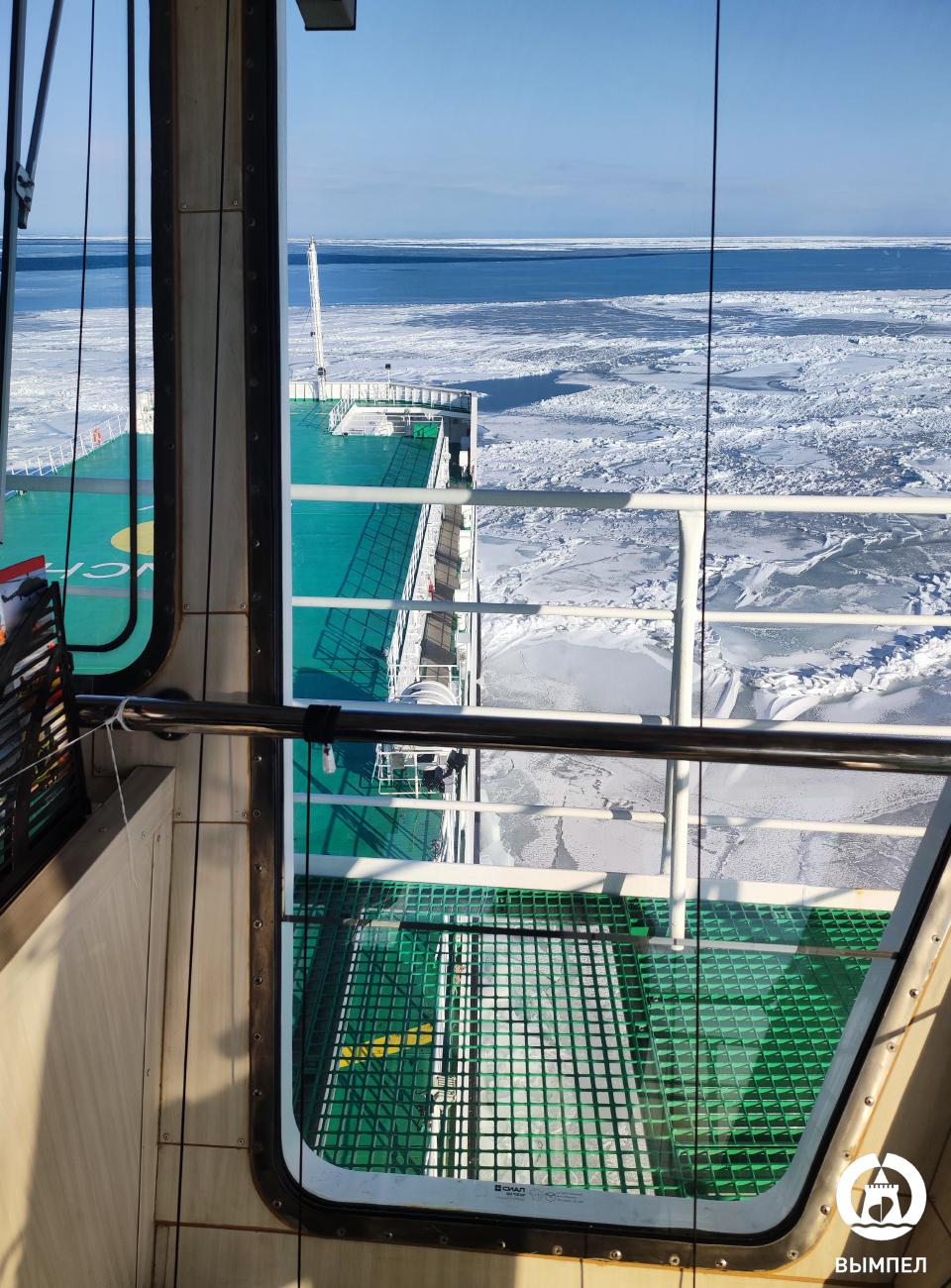 Александр Деев. View from wheelhouses and bridge wings